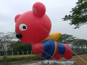 空飄熊超人氣球
